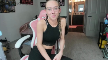 Pr3ttyp1nkpussy  26-03-2021